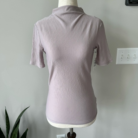 NWT! Halogen Light Weight Ribbed Mock Neck Short Sleeve Top - Purple Heaven - Picture 2 of 7